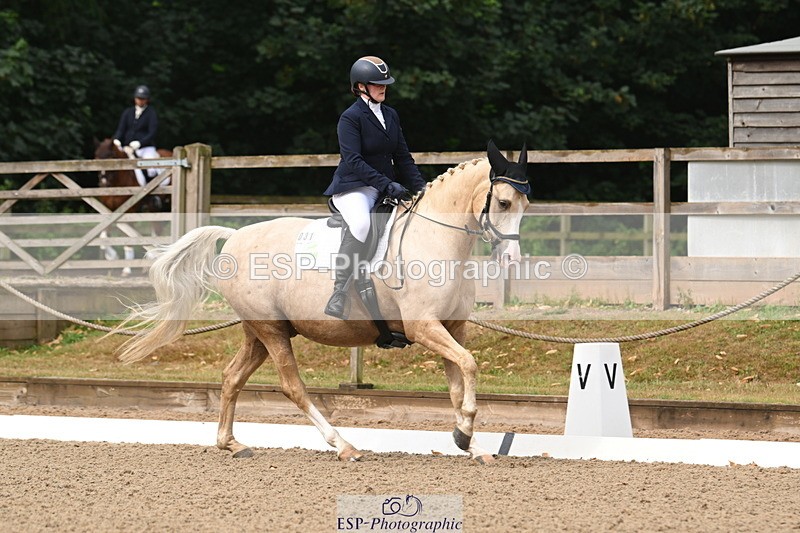 250719A-093212-02942 - 031-Catherine.Boyd-Dante's.Spring