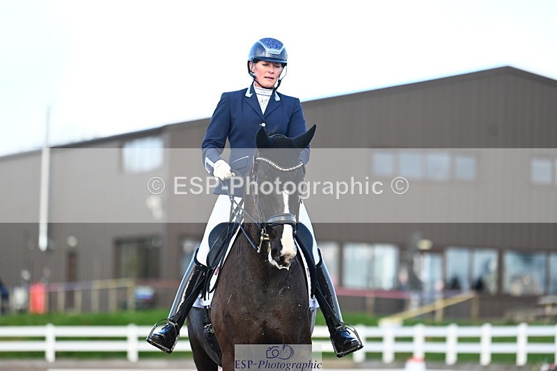 240218A-145613-08964 - 280-Nicola.Buchanan-ST.GILES.DARK.MAGIC