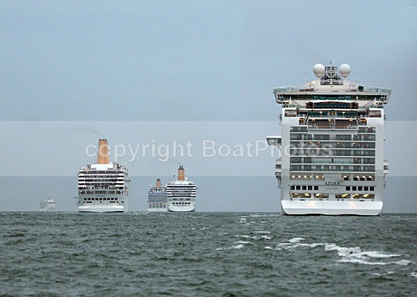 120703 SHIPS WT7A4656 - P&O 175th ANNIVERSARY - Seven Ships Leave Southampton