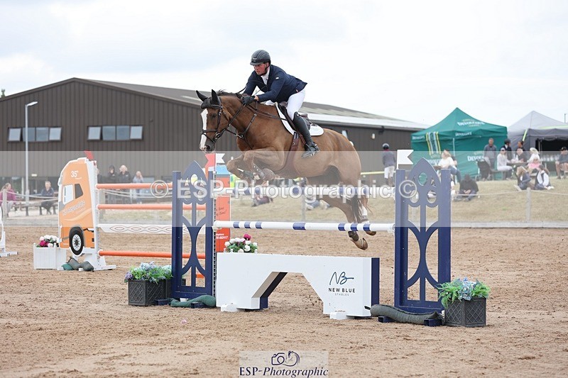 250719-182528-17951 - Cls 7, 3 Star Big Tour Break to End