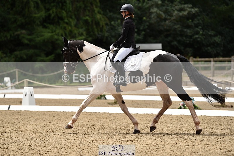 140110A-011924-10890 - 002-Michelle.Wallis-Alvescot.Winning.Mood