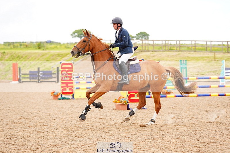 240526A-120502-07942 - Cls 26 Chard Equ 1.05m and 1.10m Grand Prix