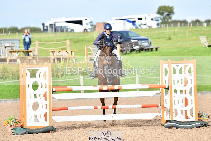 240915A-163443-11039 - Cls 30 Snr Foxhunter