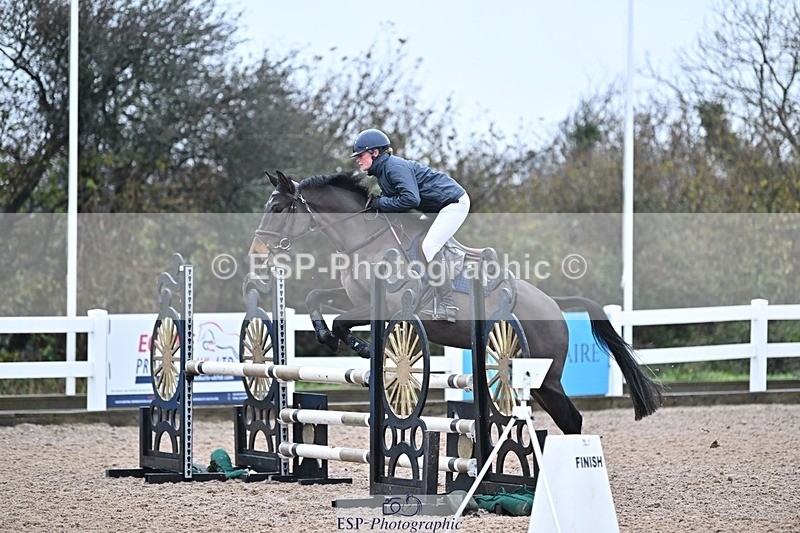 241127-092824-00013 - Cls 01A&B Brit Nov & 90cm Open