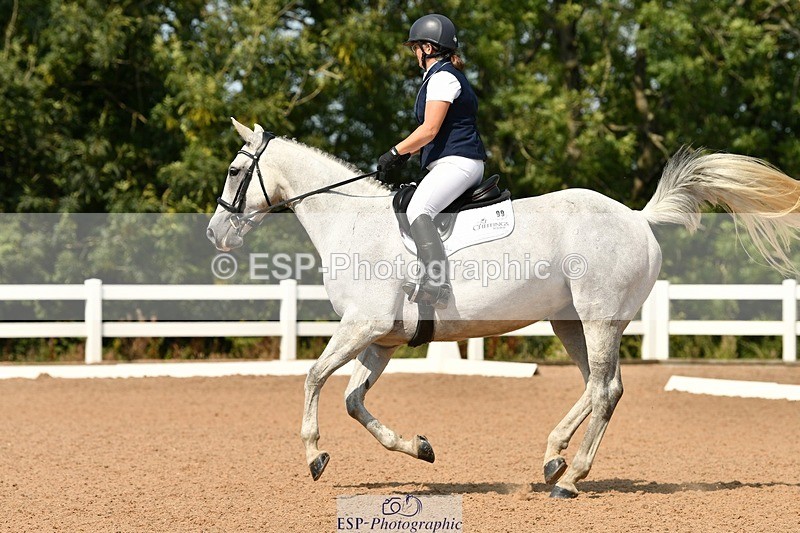 250817-120716-08772 - 099-Essie.BarkerBloody.Nora