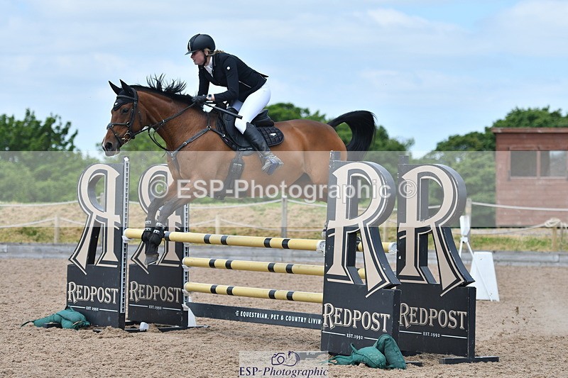 240609A-113832-04656 - Cls 17 Snr 1.05m Open