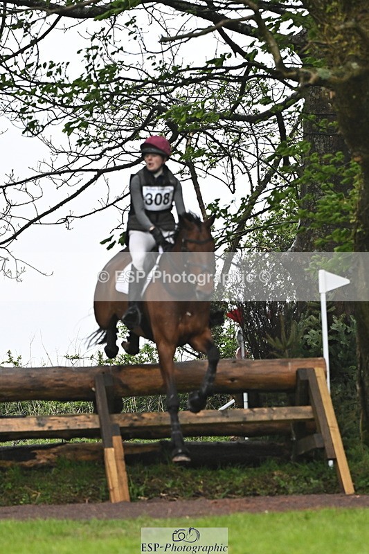 250418-155014-06893 - 308-Hannah.Hobhouse-CHEVALIAN.DUCATI