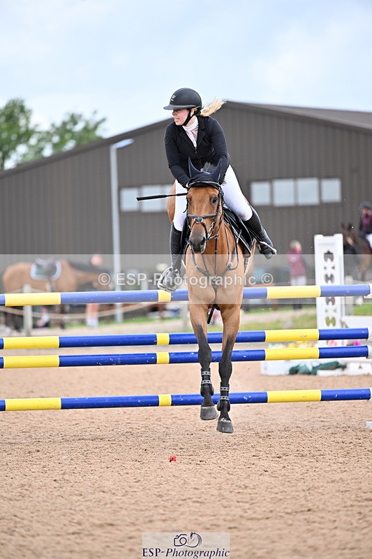 240726A-133920-01479 - Cls 3 Snr Foxhunter