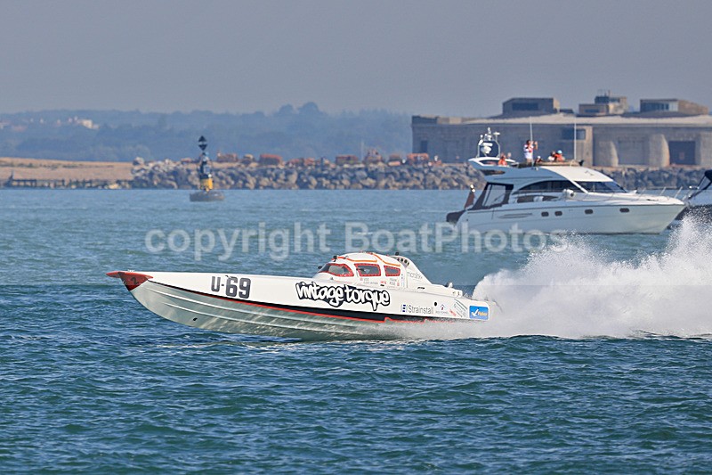 190825 U-69 VINTAGE TORQUE 1Y3A0680 - Racing Powerboats