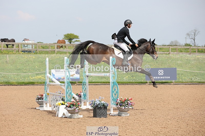 240511A-143444-14356 - Cls 36 National 1.30m Open