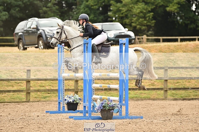230618-143724-12947 - Cls 25 Pony Foxhunter & 1.10m Open