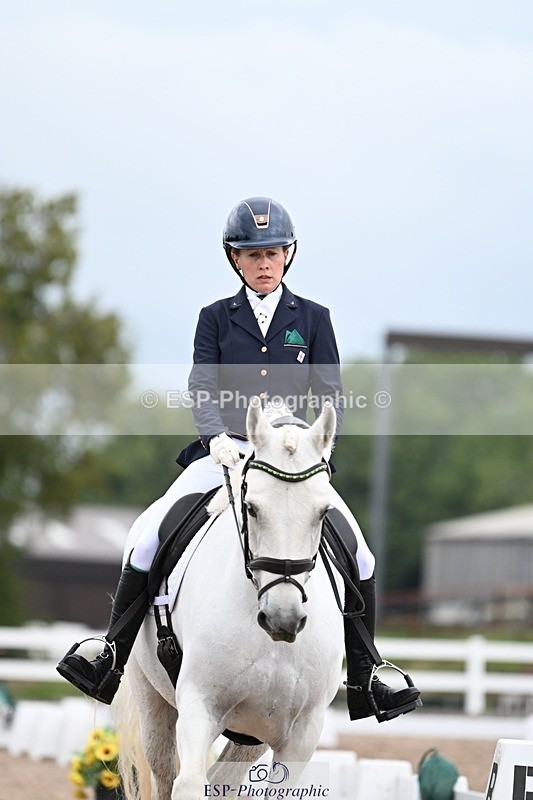 250907-123829-08385 - 067-Laura.PercyConobola.Cascade