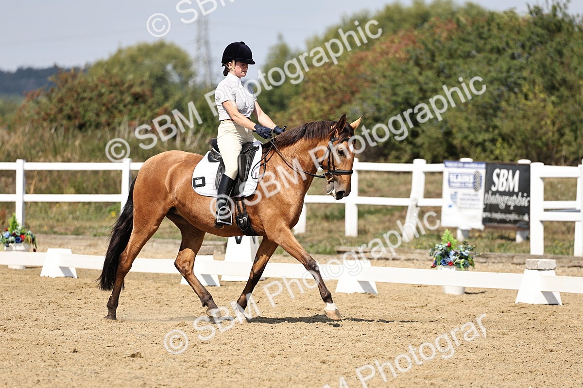 SBM_018643 - Class 16 - Novice 5 - 12.08-13.11