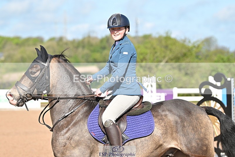 240504A-092245-00106 - Cls 11 Clear Round 50cm