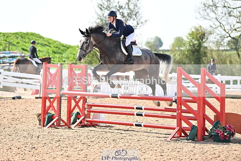 240509A-093918-00199 - Cls 1 British Novice and 90cm Open