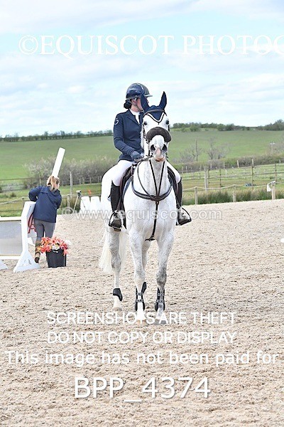 BPP_4374 - CLASS 8 FRI Senior Foxhunter/ 1.20m Open