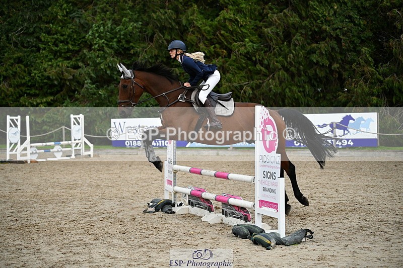 251004A-165915-02325 - Classes 10 & 11 80cm