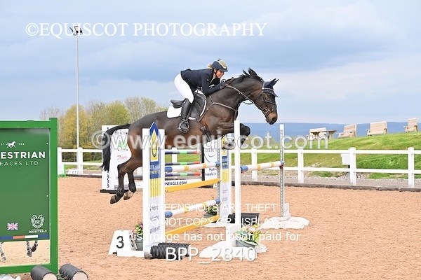 BPP_2840 - CLASS 10 - SAT - Senior Foxhunter/1.20m Open