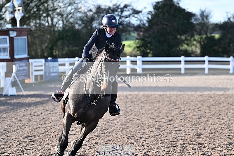 251203-125332-00567 - Cls 4 Newcomers and 1.10m Open