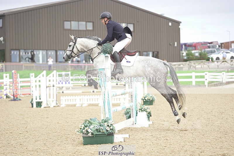 230810A-135528-02557 - Cls 4 1.05m Amateur Quali