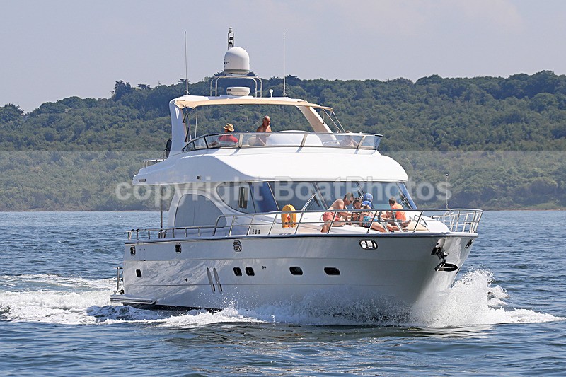 180528 AETHENA - HORIZON 1Y3A3017 - Flybridge Cruisers
