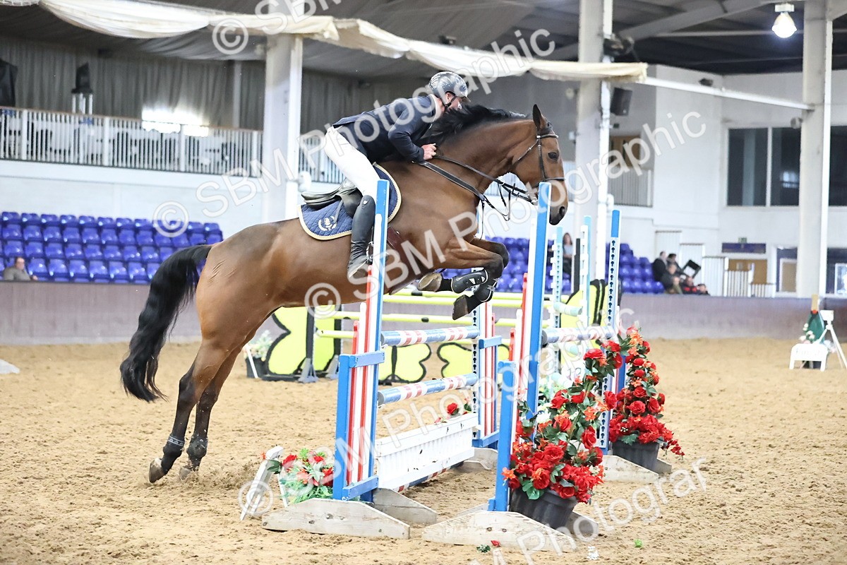 SBM_003901 - Class 12 - Senior Foxhunter 1.20m