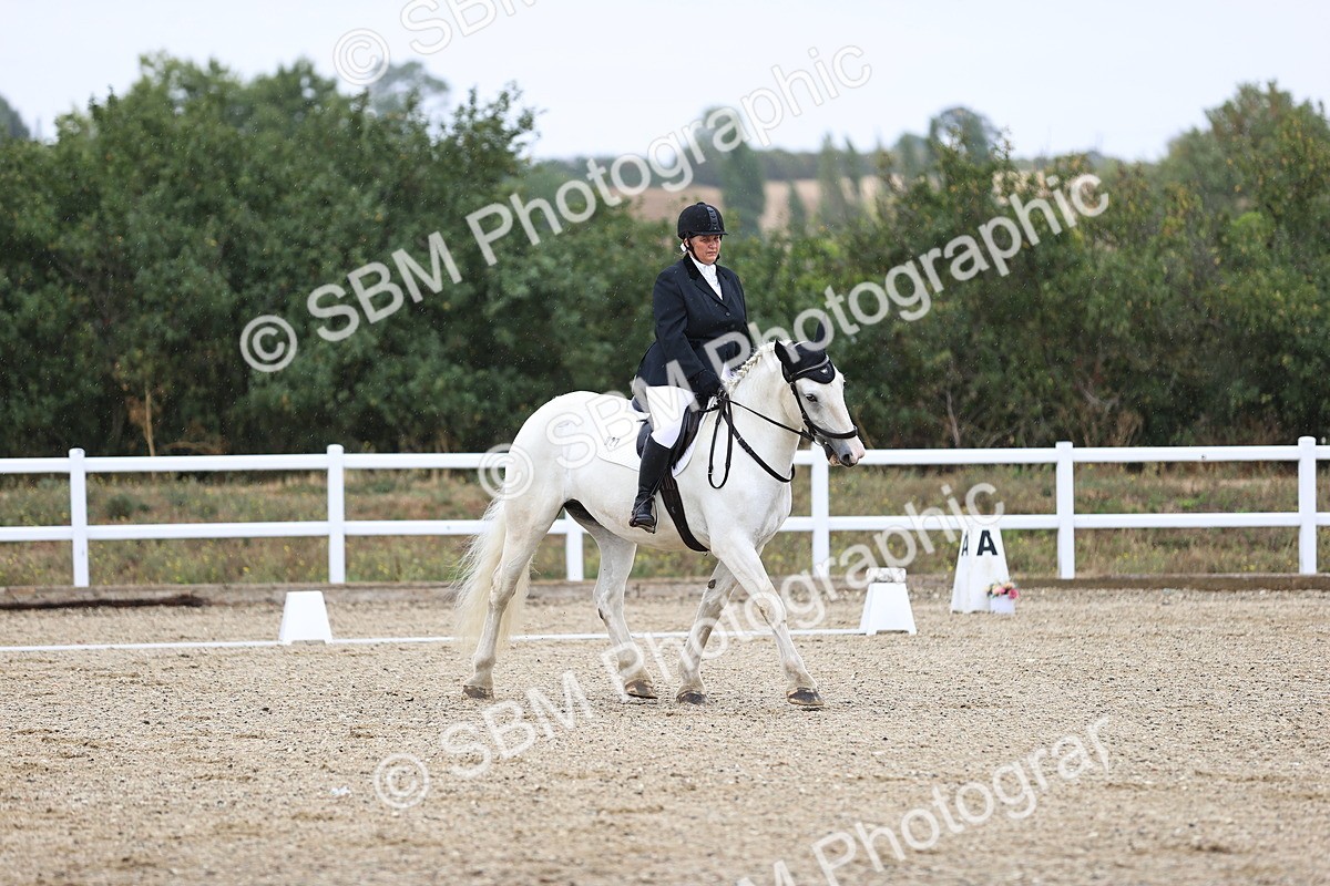 SBM_000134 - Class 2 - Intro 4 Championship 9.00-10.03