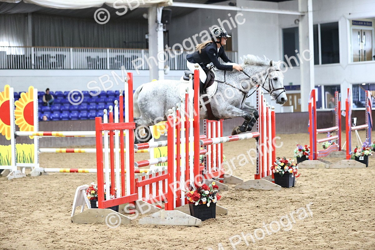 SBM_001073 - Class 5 - Blue Chip Pony Newcomers 1.00m Open