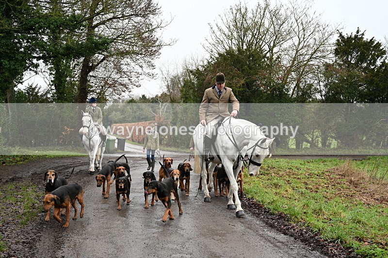 WJ7_9407 - Walk out..