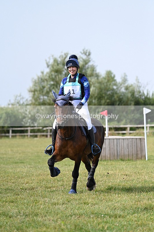 WJ7_6133 - 40cm XC Time 10:57 to 11:30