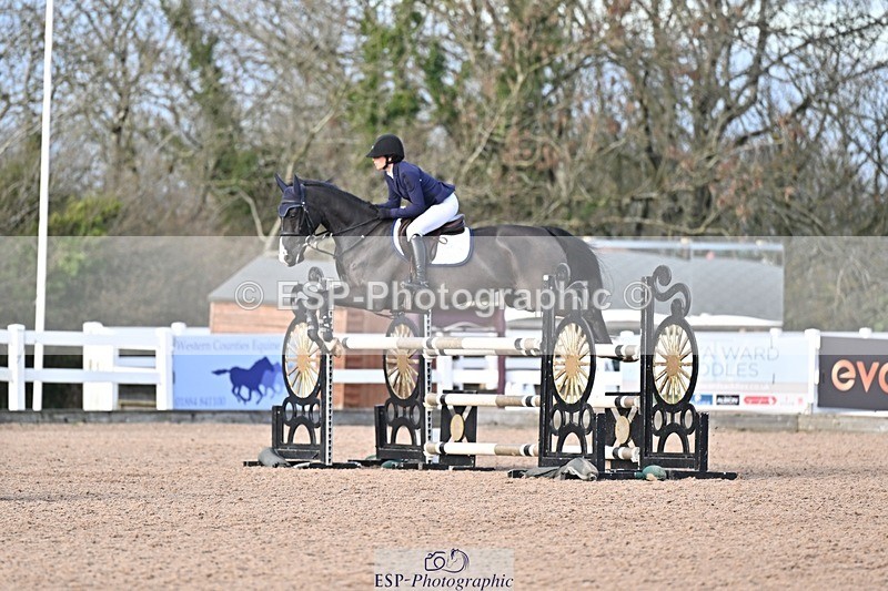 251126-122902-00460 - Cls 4 Newcomers and 1.10m