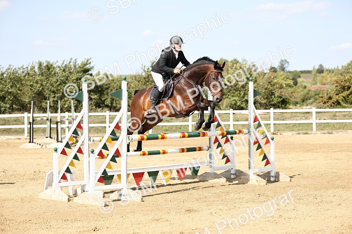 SBM_005170 - Class 6 = Senior Newcomers - 1.10m Open