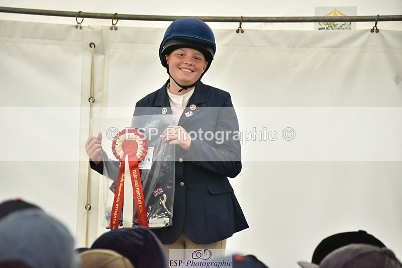 230825-171202-12981 - Friday 60cm and 70cm presentations