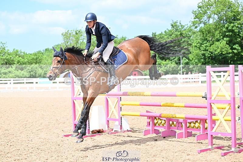 240605A-141737-00689 - Cls 4 Newcomers and 1.10m Open