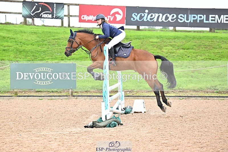 250920-161421-01851 - Cls 22 Pony Intro 90cm Derby