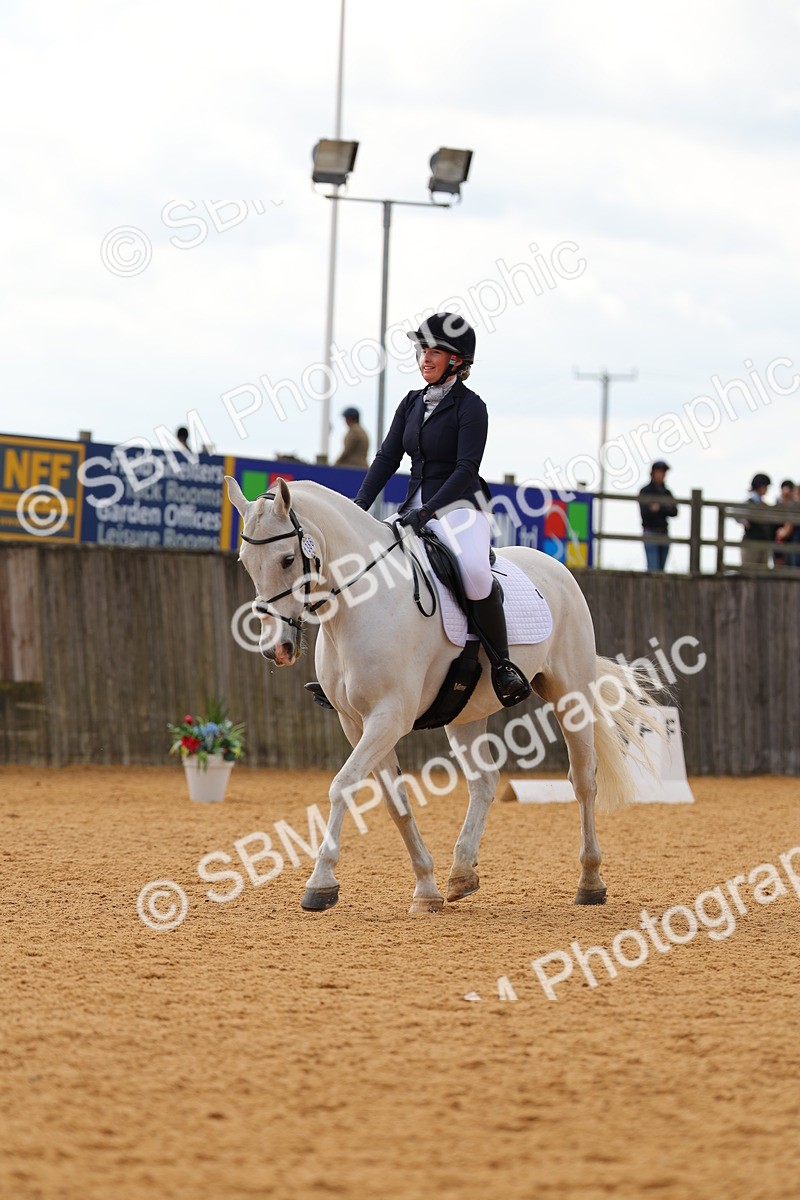 SBM_47303 - D6 - Small Tour Championship - Intro C