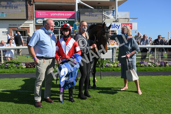  - Race 6 4.50pm The Ice Co supporting Macmillan Stakes