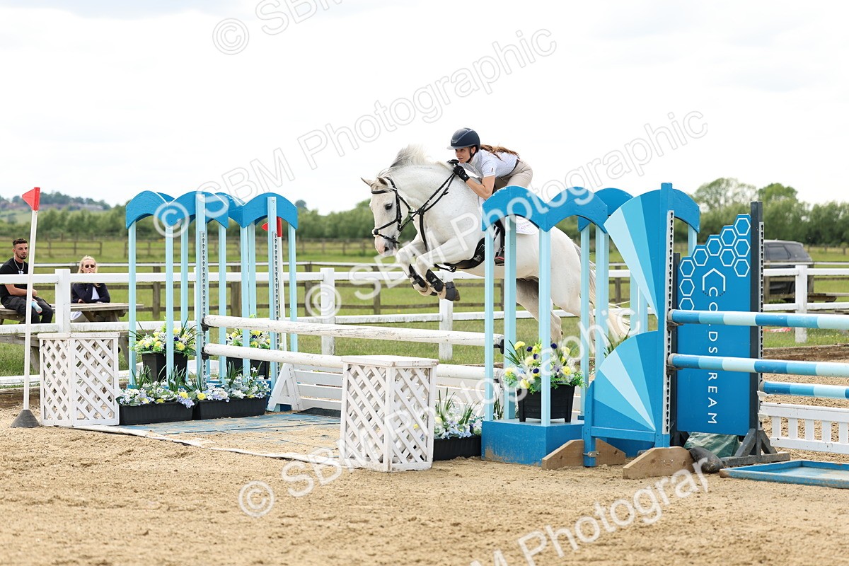 SBM_006082 - Class 19 - Senior Newcomers - 1.10m