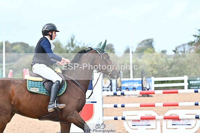 261014-124326-00471 - Cls  05 Snr Newcomers & 1.10m Open