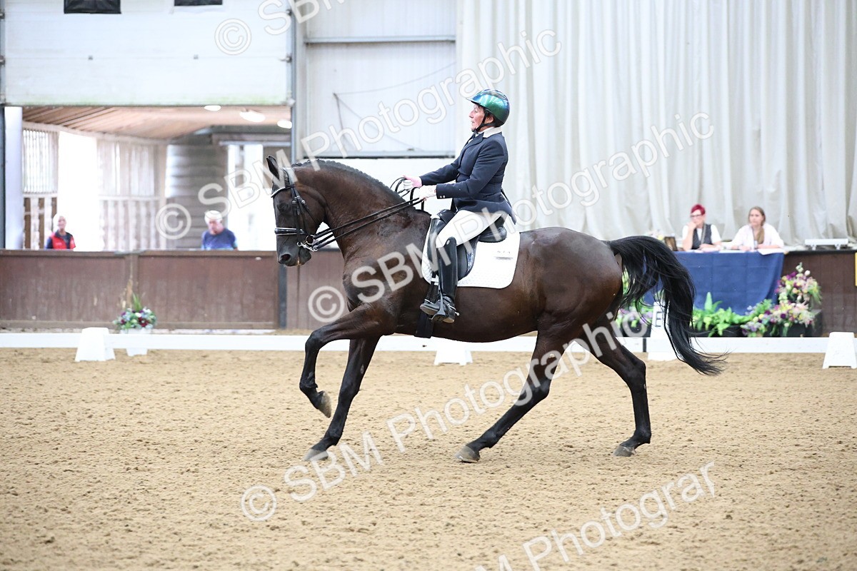 SBM_003921 - Class 8 - Advanced Medium 6 Silver