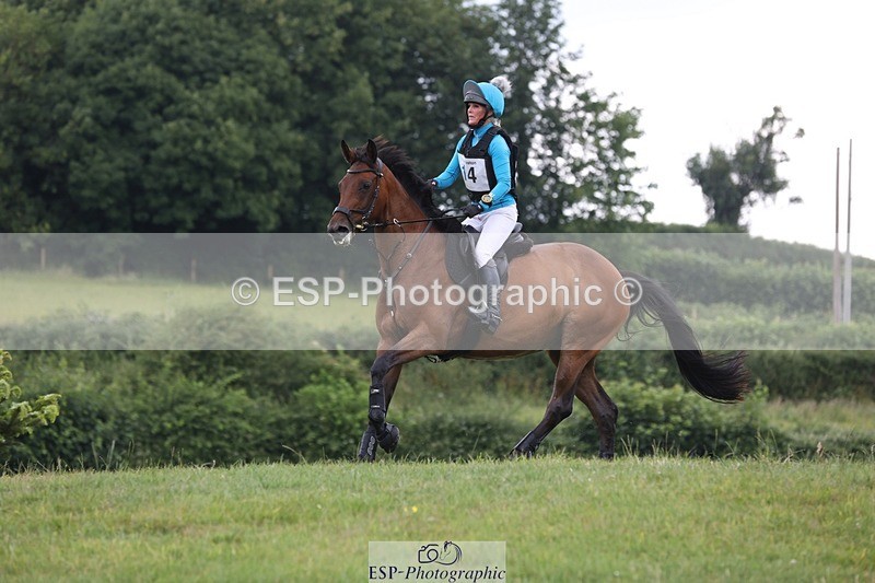 230625-104901-01448 - XC 90cm 9.45 to 11.00