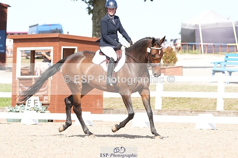 250817-155010-11816 - 204-Lysanne.VaseCafino