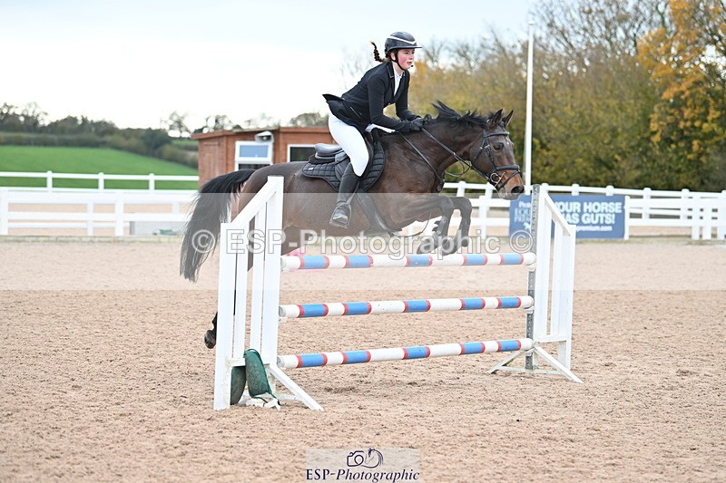 231119A-115436-05536 - Sun Cls 5 Newcomers & 1m Open