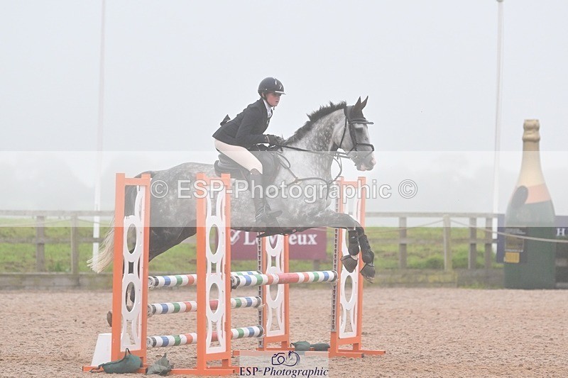 240813-194716-01023 - Classes 7 A&B 90cm