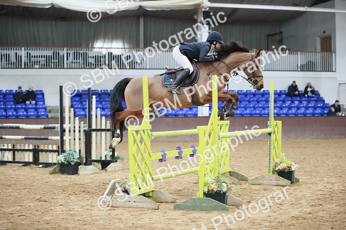 SBM_001228 - Class 4 - Senior Newcomers - 1.10m Open