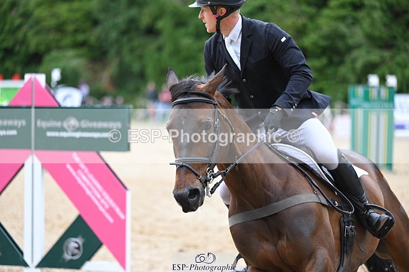 240525-161055-18083 - 552-COUNT_ONYX-Aaron_Millar