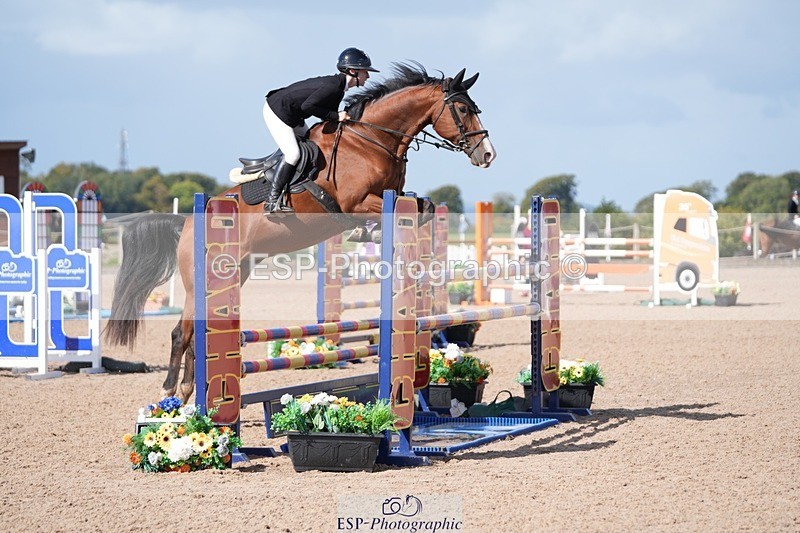 250913-120559-06816 - Cls 15 Snr Foxhunter