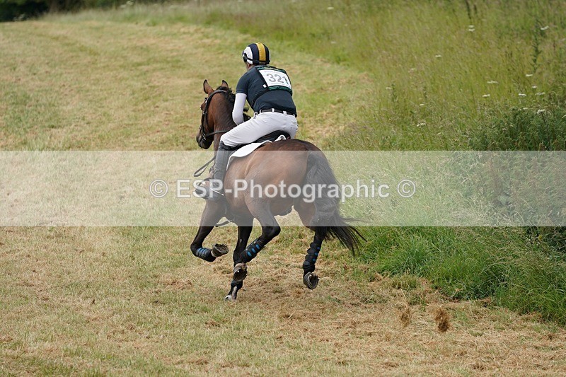 240630X-115716-6289 - 321-Gubby_Leech-ACTIVE_VOGUE