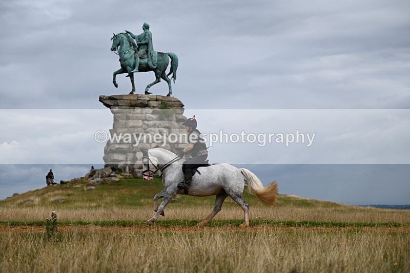 DSC_6016 - Time at Statue 12:17 to 12:44
