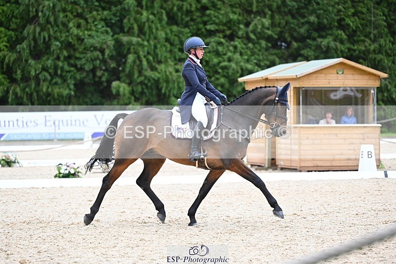 240524-181120-11598 - 164-MOONLIT_SWAYZE-Daisy_Bathe